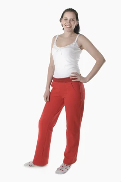 Спортивные женские брюки красные с начесом 48